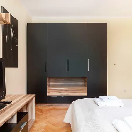 Park Zdrojowy By Renters *